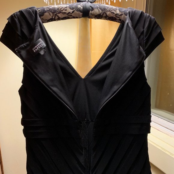 Adrianna Papell, Dress, Under knee, Size 10, Black, Strech, lining top. - Picture 8 of 10